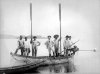 Carlos Chagas (center) and Pacheco Leão (to his left) on Negro River
The men were taking part in a scientific expedition to the Amazon, led by the Oswaldo Cruz Institute. São Gabriel da Cachoeira, Amazonas, 1913. Photo: Acervo COC
