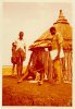 Visita do vacinador em Gambela, Etiópia
Em 1976, Cláudio Amaral foi transferido para a Etiópia, onde acompanhou os últimos casos de varíola na fronteira com a Somália. Foto: Acervo COC.
