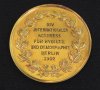 Medalha de ouro
Conferida ao Instituto Oswaldo Cruz, referente ao prêmio de primeiro lugar na Exposição do 14º Congresso Internacional de Higiene, realizado em Berlim, em 1907. Foto: Acervo COC.