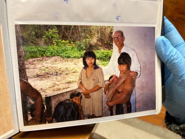 João Paulo de todas as tribos: a trajetória do médico que presta assistência em terras indígenas desde a década de 1970