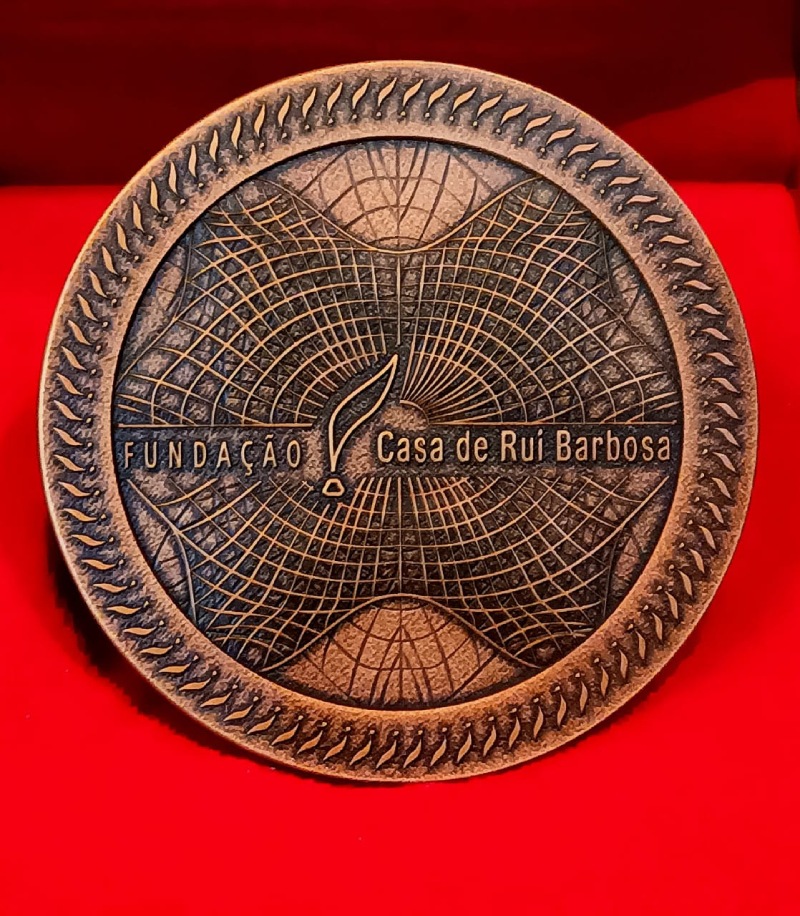 Casa de Oswaldo Cruz é homenageada com a Medalha Rui Barbosa