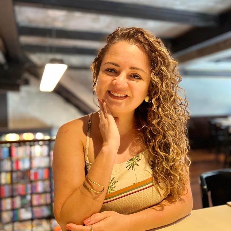 Imagem de perfil do pesquisador Angelina Pereira Silva